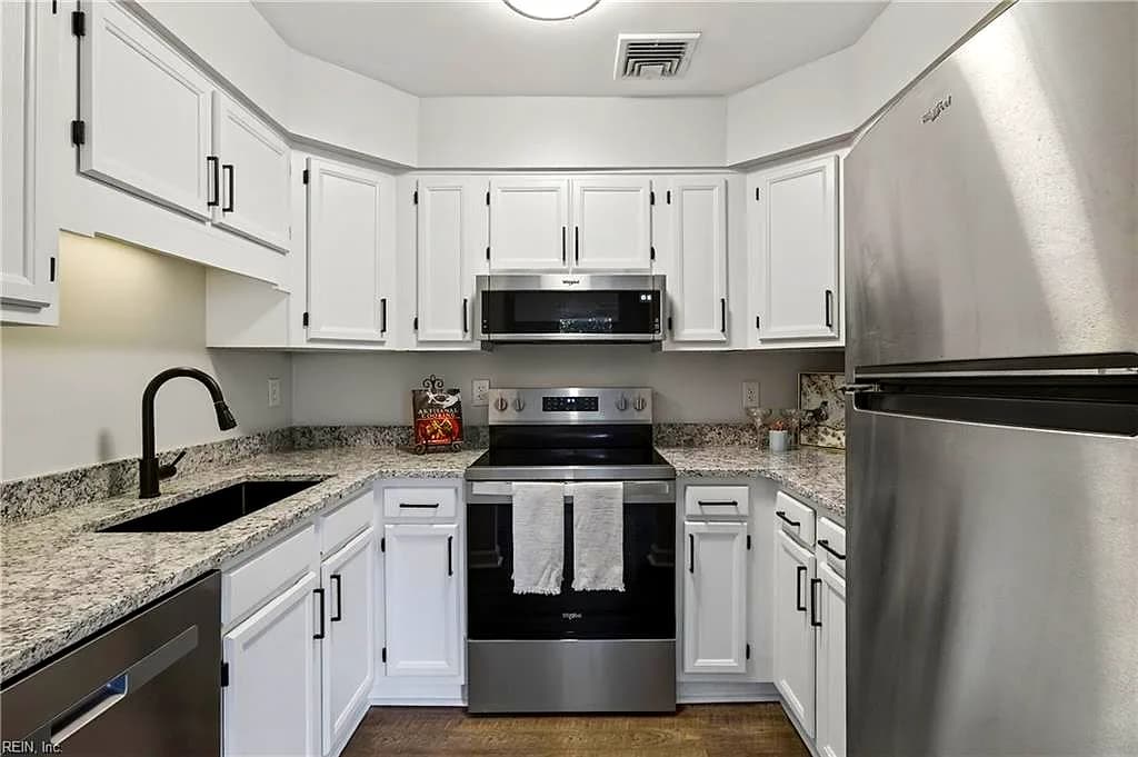 1040 Spotswood AVE #106, NORFOLK VA 23517 - Photo 4