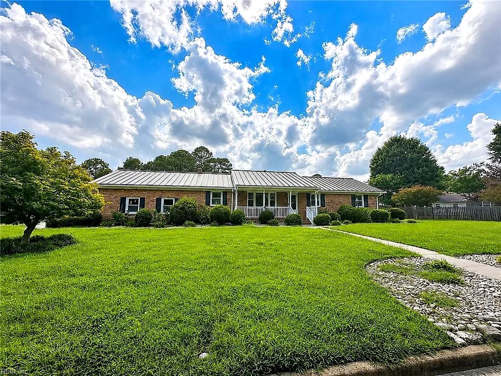 536 Summit Ridge DR, CHESAPEAKE VA 23322 - Main photo