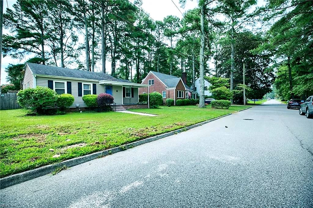 202 Military RD, SUFFOLK VA 23434 - Photo 5