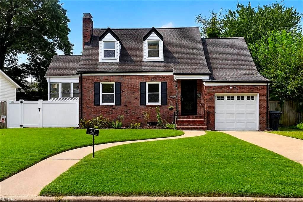 315 Sussex DR, PORTSMOUTH VA 23707 - Photo 2