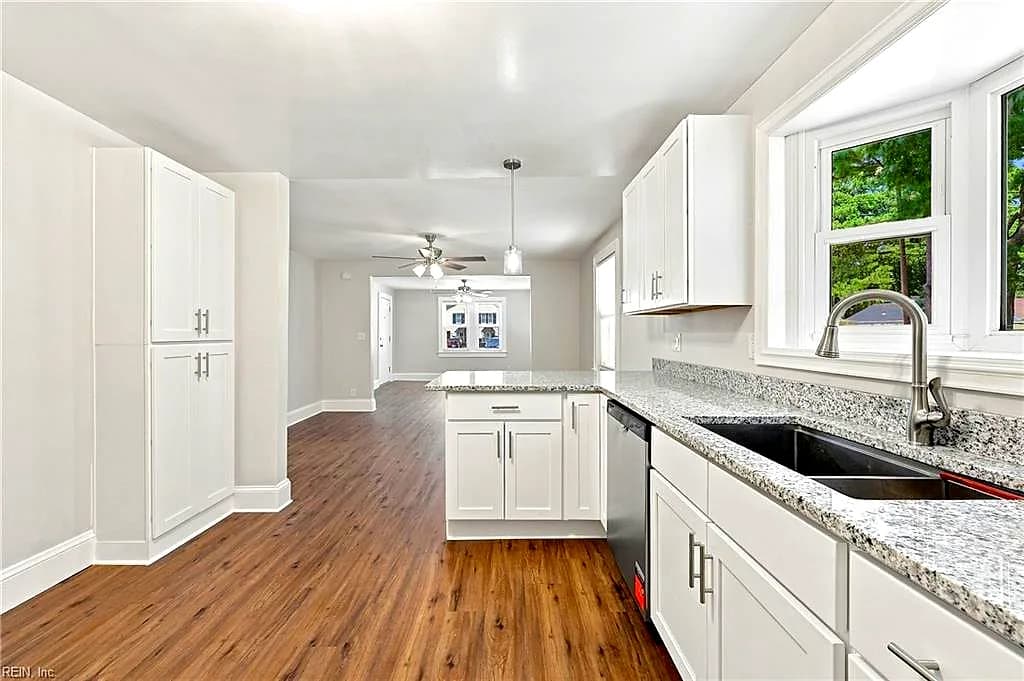 4861 Elmhurst Ave AVE, NORFOLK VA 23513 - Photo 3