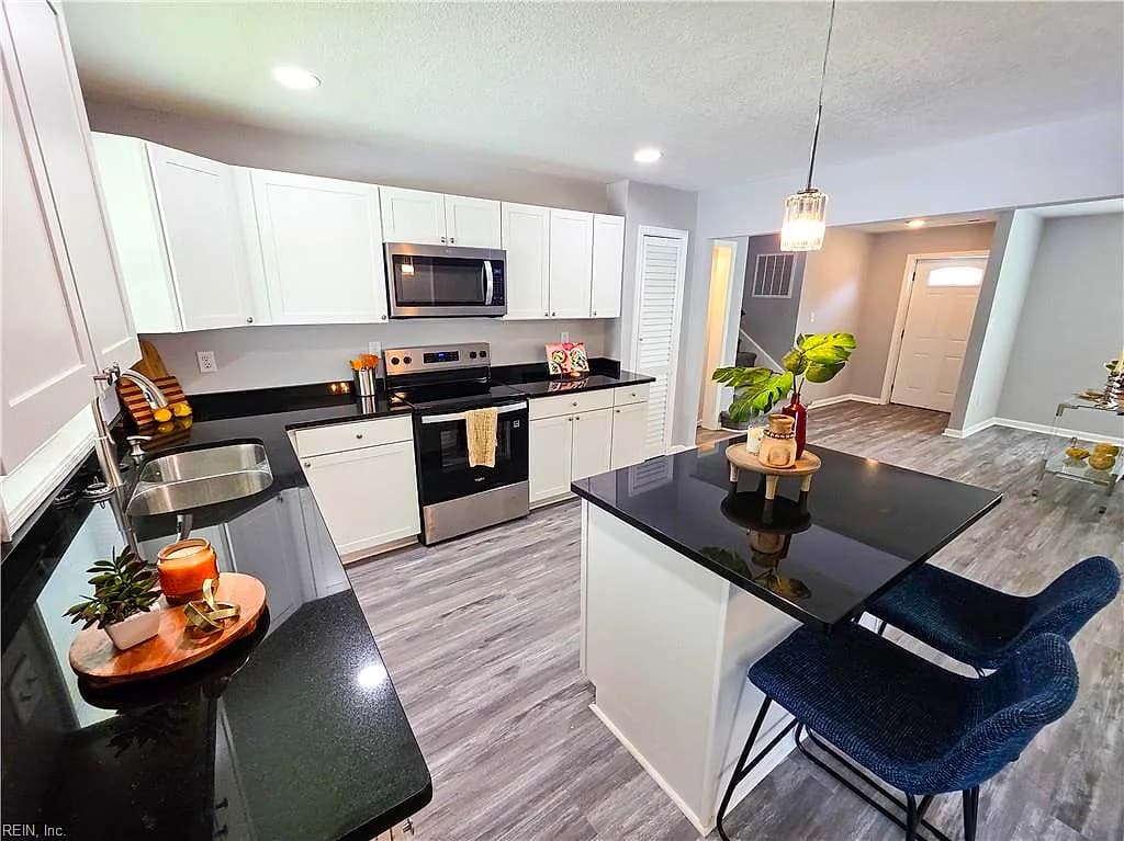 2216 Deep Creek BLVD, PORTSMOUTH VA 23704 - Main photo