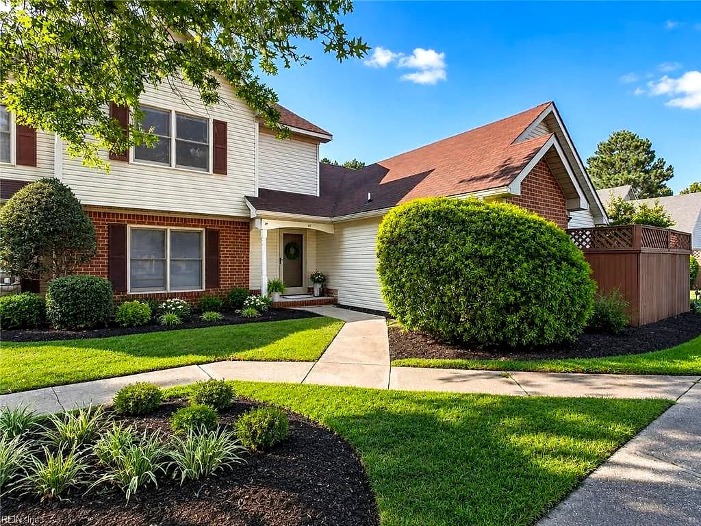 44 Ridge Wood DR, HAMPTON VA 23666 - Photo 3