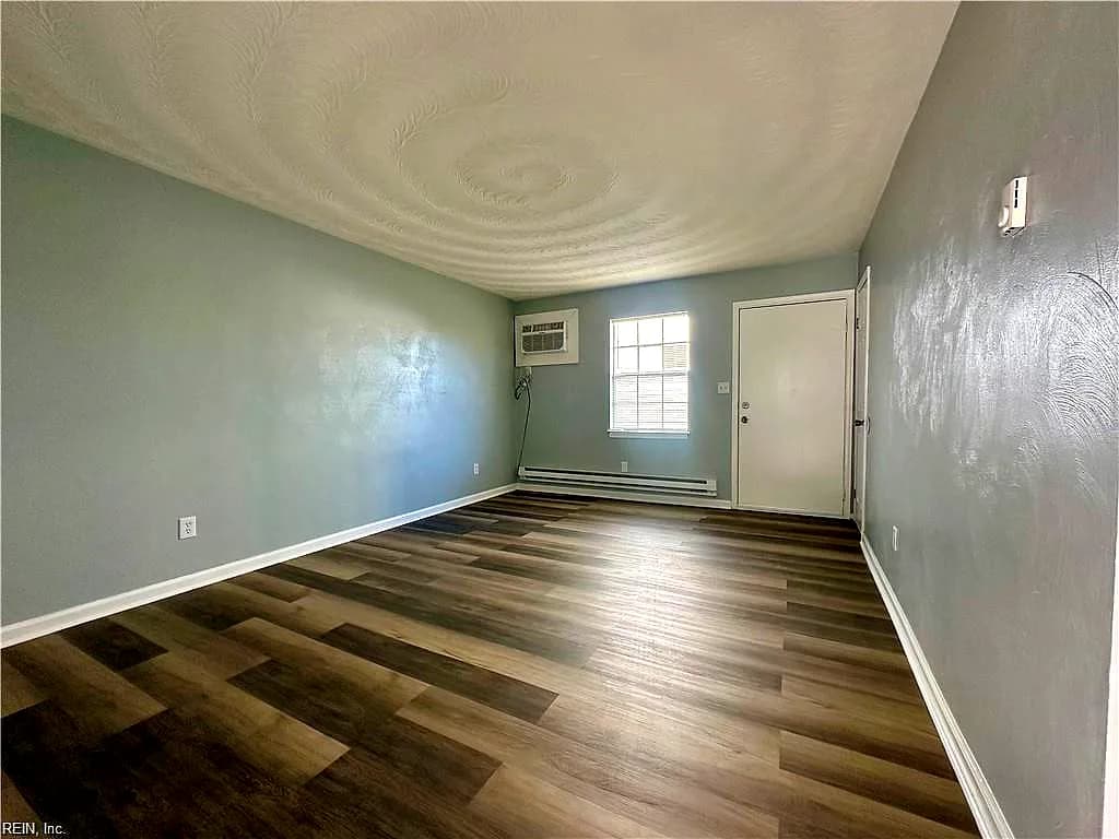 2314 Nevada AVE AVE #B, NORFOLK VA 23513 - Photo 4