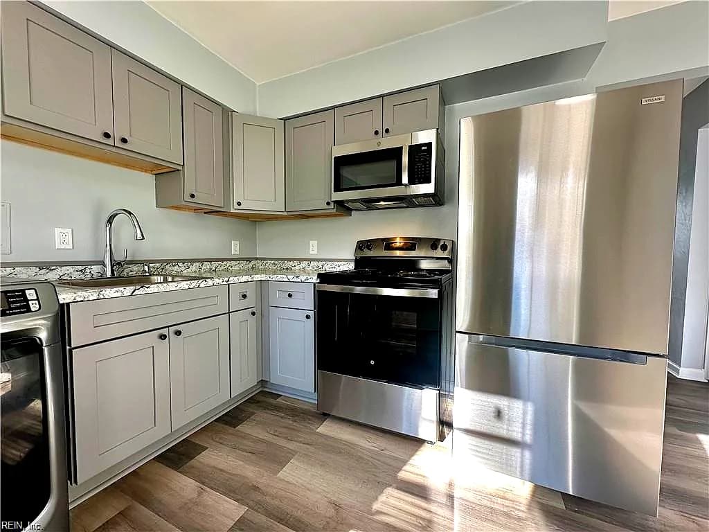 2314 Nevada AVE AVE #B, NORFOLK VA 23513 - Photo 5