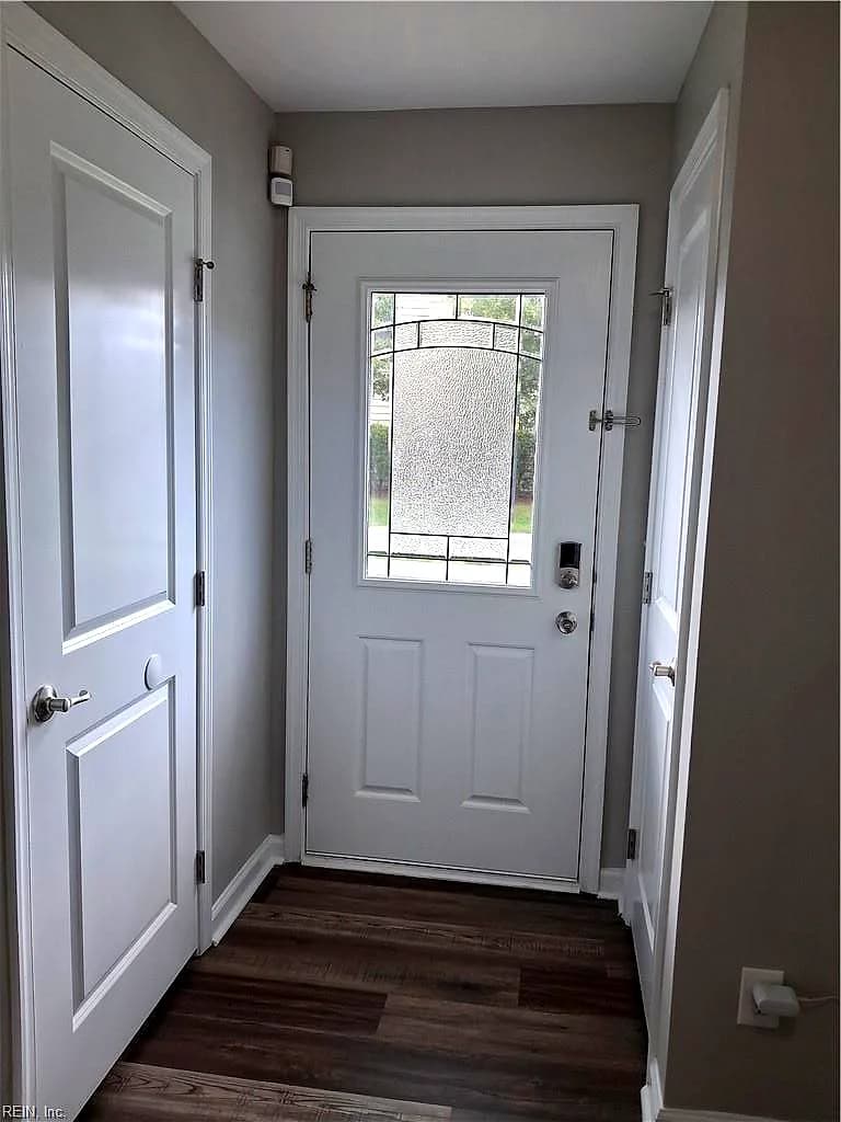 4301 Salt Marsh LN, CHESAPEAKE VA 23324 - Photo 3