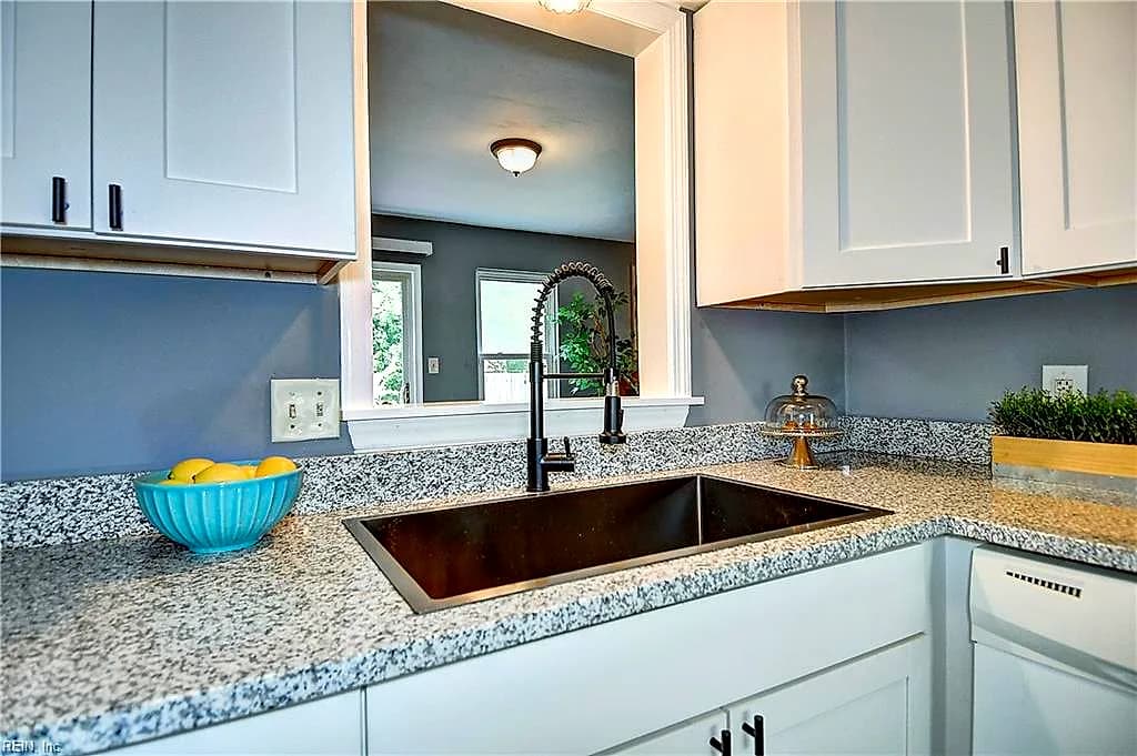 333 47th St NONE, NEWPORT NEWS VA 23607 - Photo 5