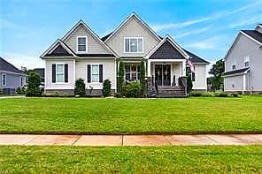 92 Richmond WAY, CARROLLTON VA 23314 - Photo 2