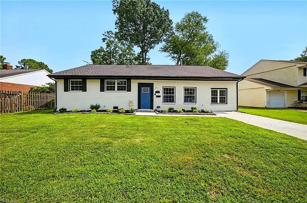 812 Chatsworth DR, NEWPORT NEWS VA 23601 - Photo 4