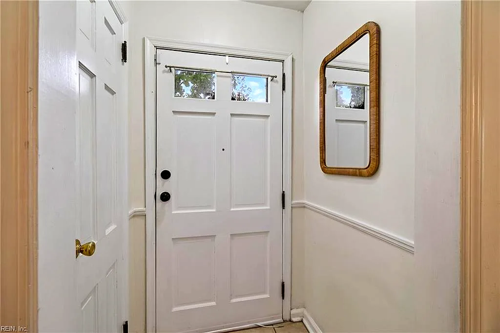 1646 Croyden RD, NORFOLK VA 23503 - Photo 5
