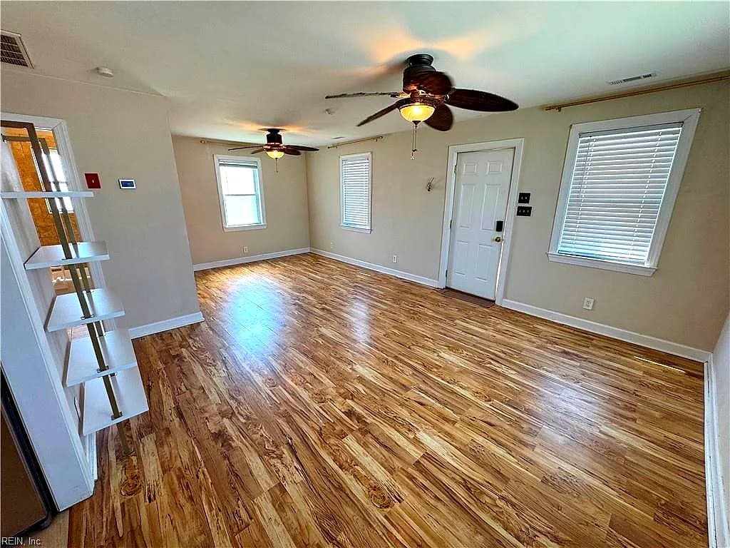 9538 16th BAY ST, NORFOLK VA 23518 - Photo 4