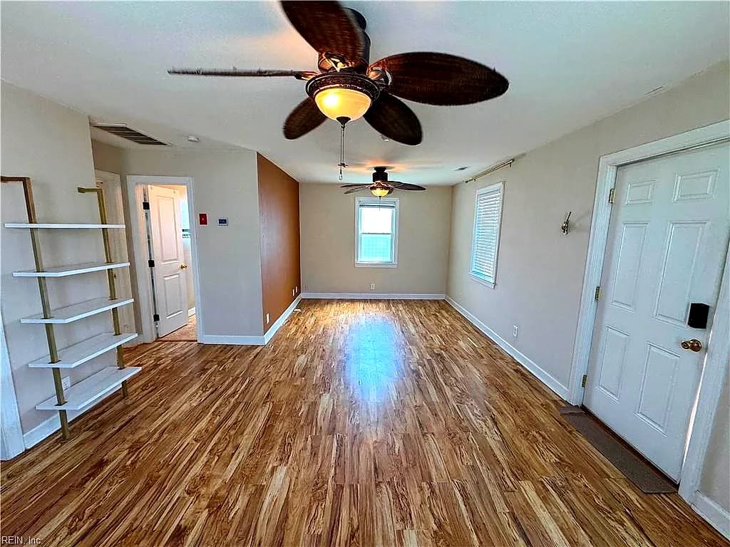 9538 16th BAY ST, NORFOLK VA 23518 - Photo 5