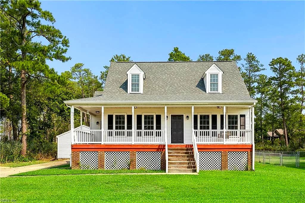 83 Ridge RD, POQUOSON VA 23662 - Photo 3