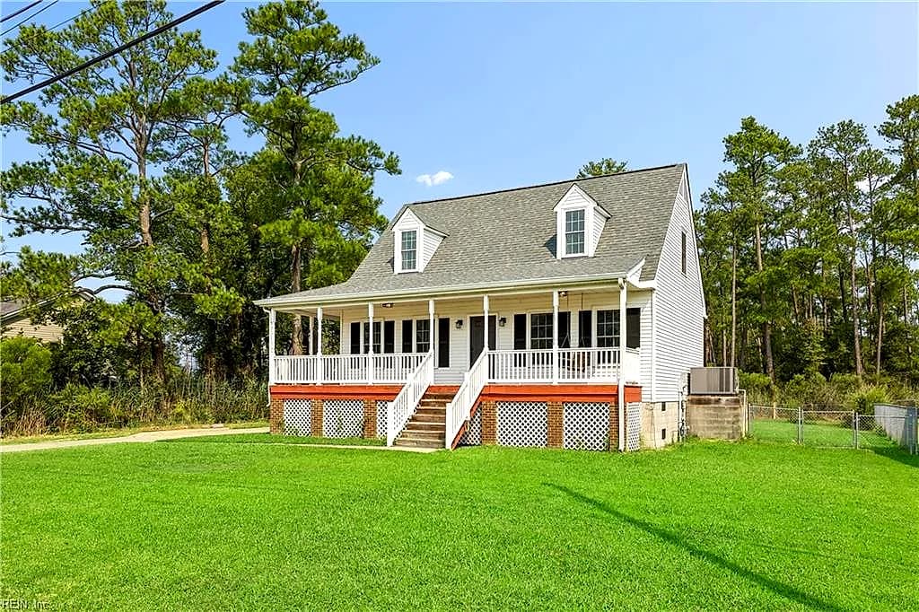 83 Ridge RD, POQUOSON VA 23662 - Photo 4