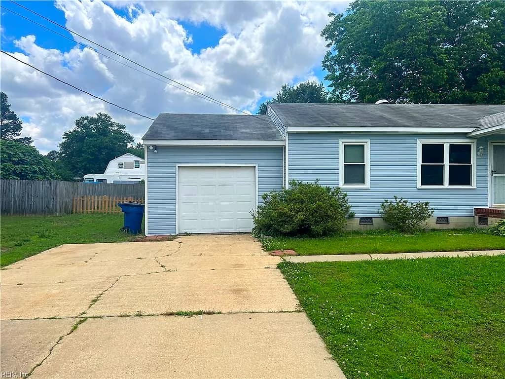 904 Wilson RD, SMITHFIELD VA 23430 - Photo 3
