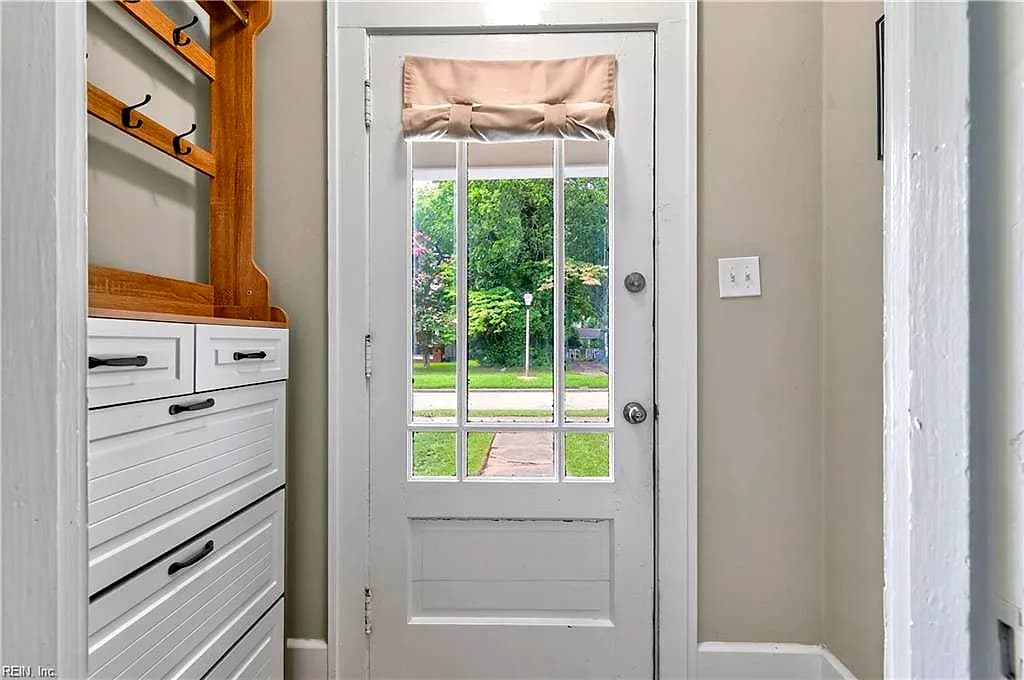 134 Powhatan PW, HAMPTON VA 23661 - Photo 5