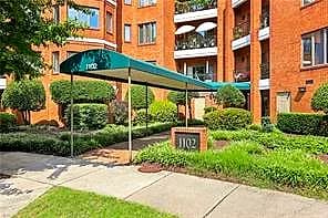 1102 Botetourt GDNS #B1, NORFOLK VA 23507 - Main photo