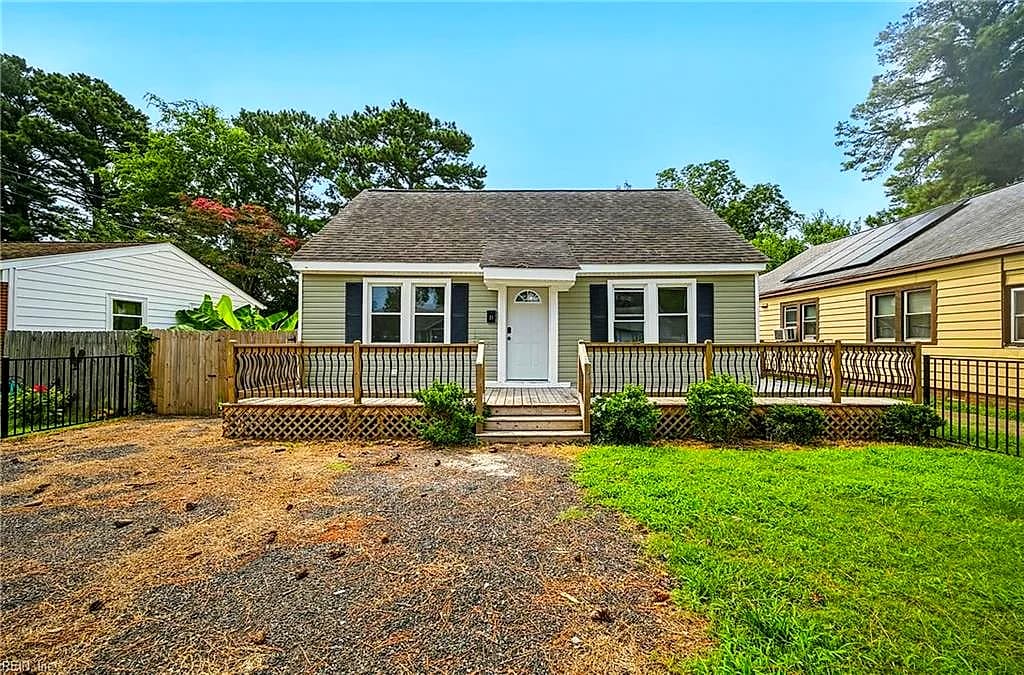 21 Appomattox AVE, PORTSMOUTH VA 23702 - Main photo