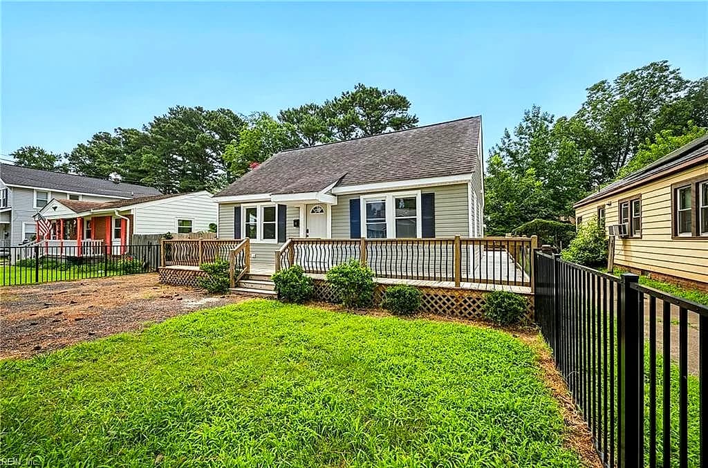 21 Appomattox AVE, PORTSMOUTH VA 23702 - Photo 4