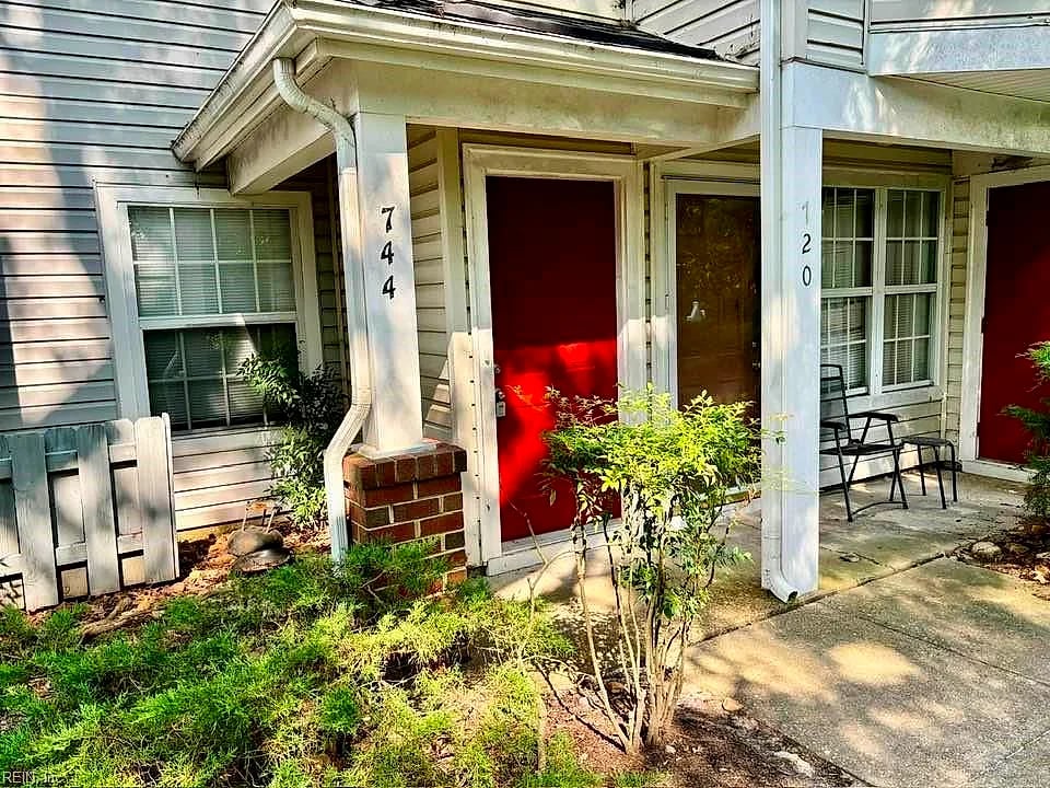 744 Drift Tide DR, VIRGINIA BEACH VA 23464