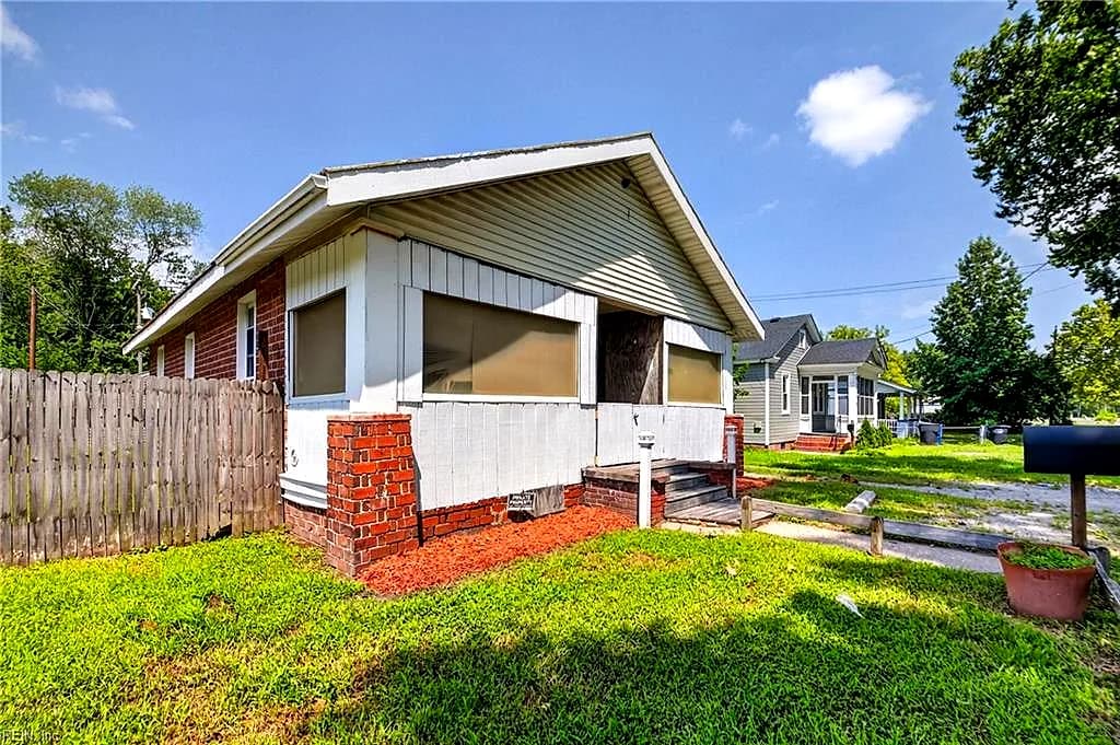 12 Dekalb AVE, PORTSMOUTH VA 23702 - Photo 3