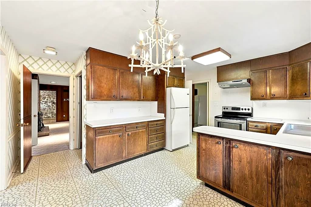 412 Talbot Hall RD, NORFOLK VA 23505 - Photo 5