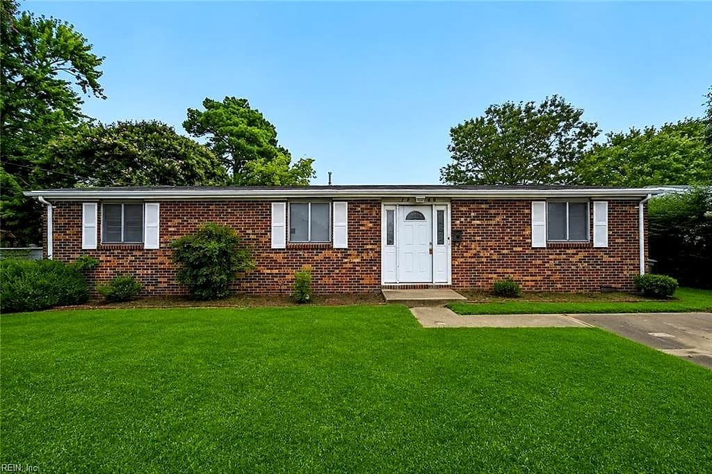 1908 Demetro DR, HAMPTON VA 23663 - Photo 4