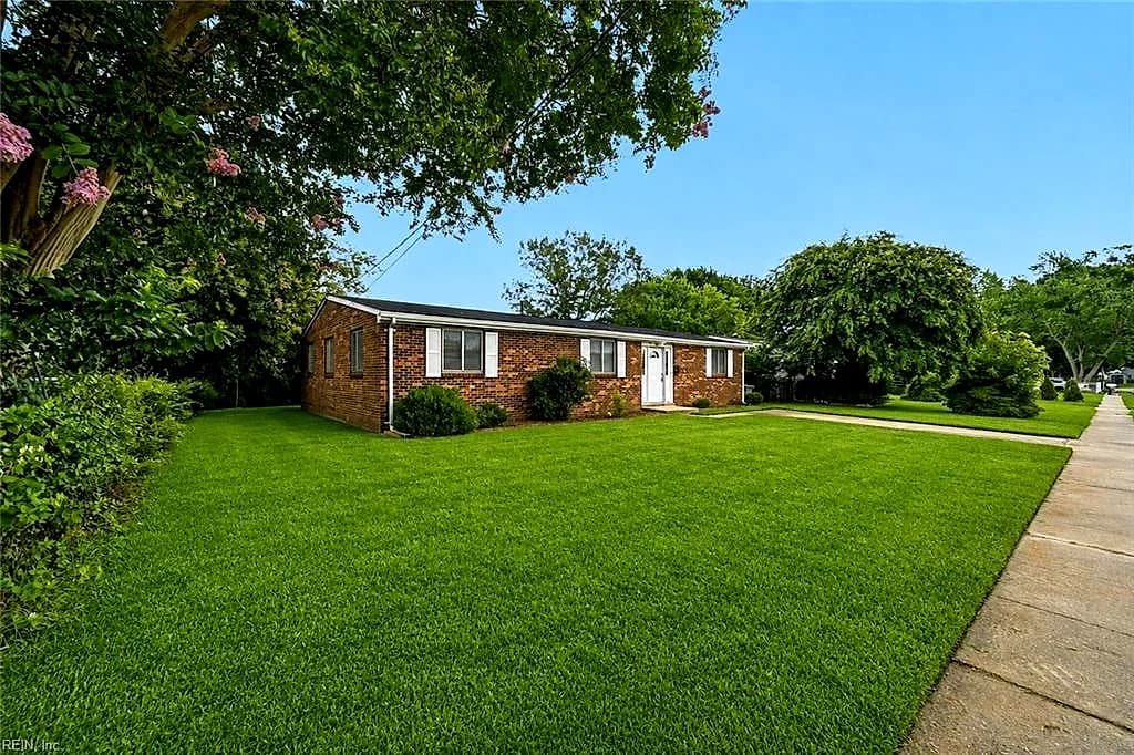 1908 Demetro DR, HAMPTON VA 23663 - Photo 5