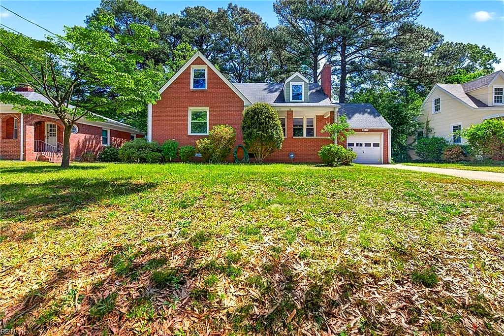 8814 Commodore DR, NORFOLK VA 23503 - Photo 3