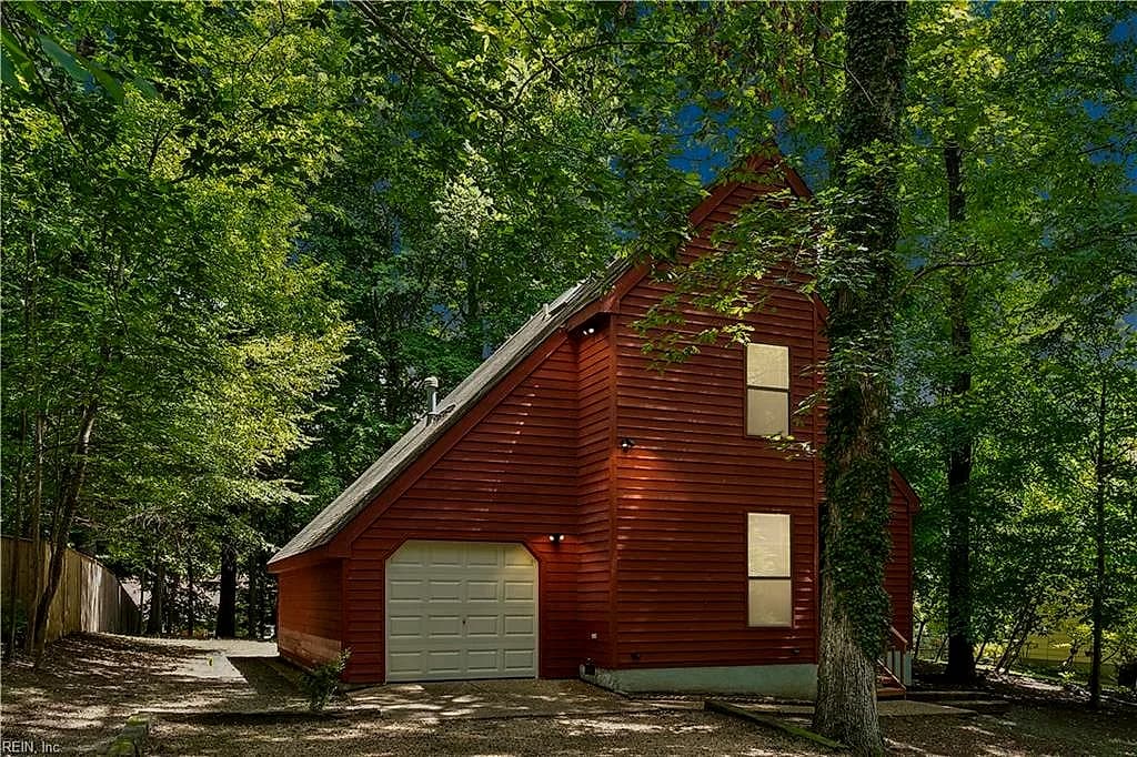 128 Sharps RD, WILLIAMSBURG VA 23188 - Photo 2