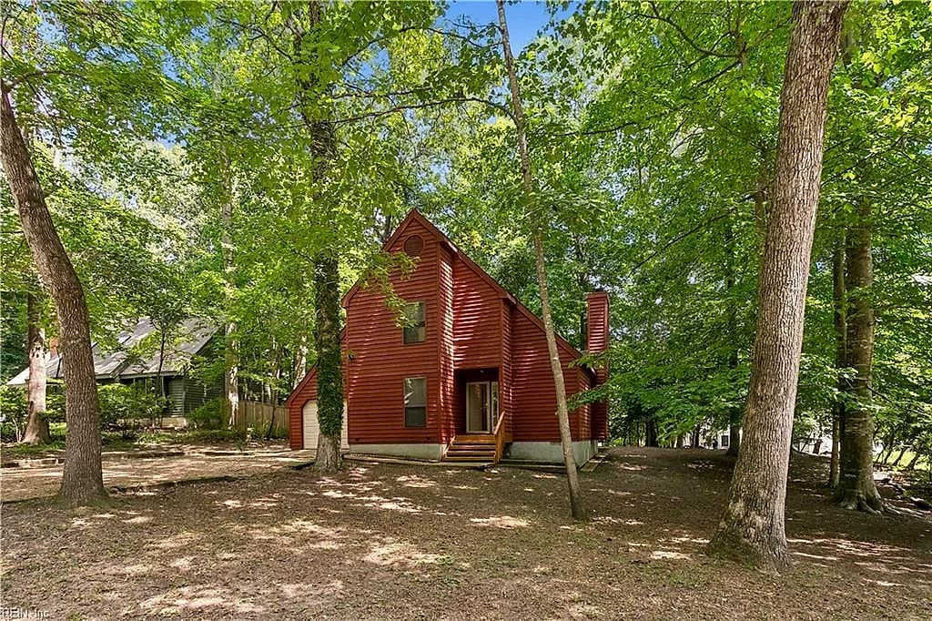 128 Sharps RD, WILLIAMSBURG VA 23188 - Photo 4