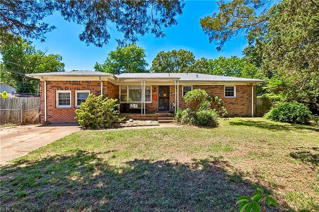 2403 Kennon AVE, NORFOLK VA 23513 - Main photo