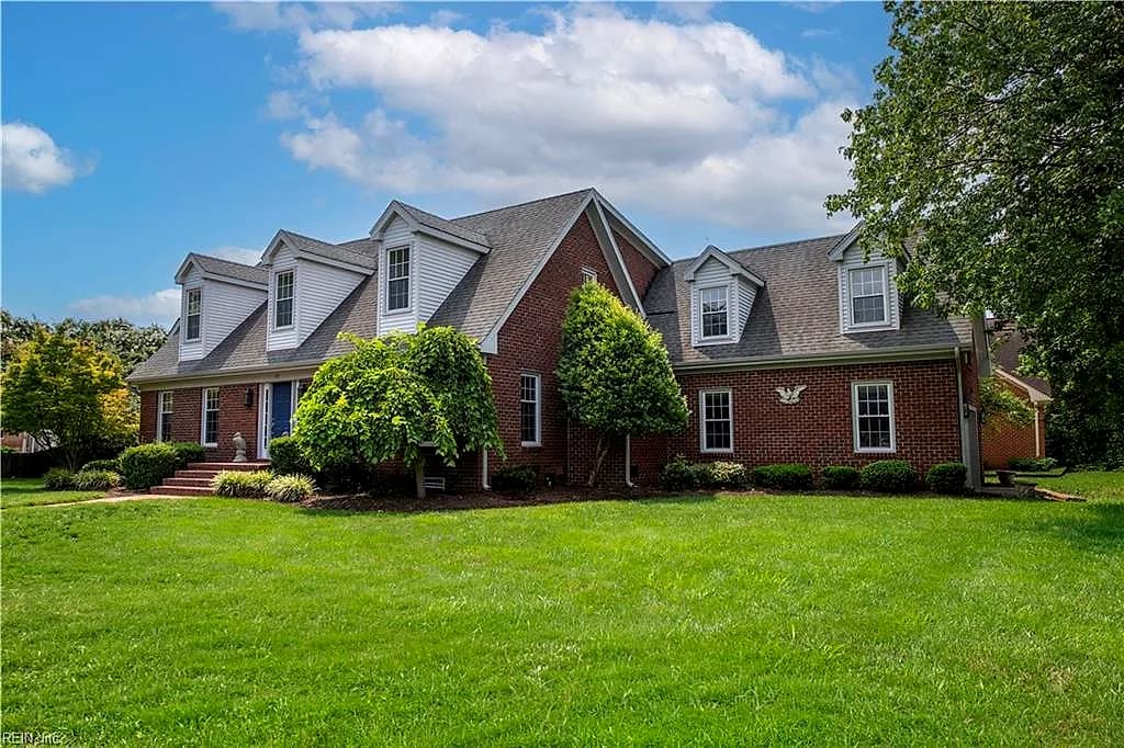 745 Seagrass RCH, CHESAPEAKE VA 23320 - Photo 2