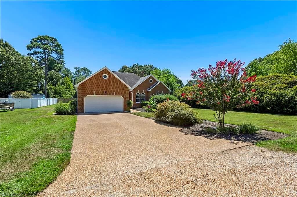 7534 Tyndall DR, GLOUCESTER POINT VA 23062 - Photo 3