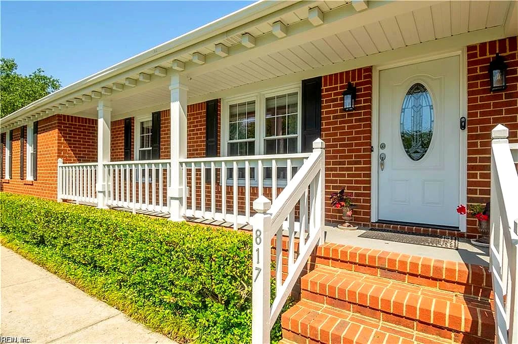 817 Doe Run DR, CHESAPEAKE VA 23322