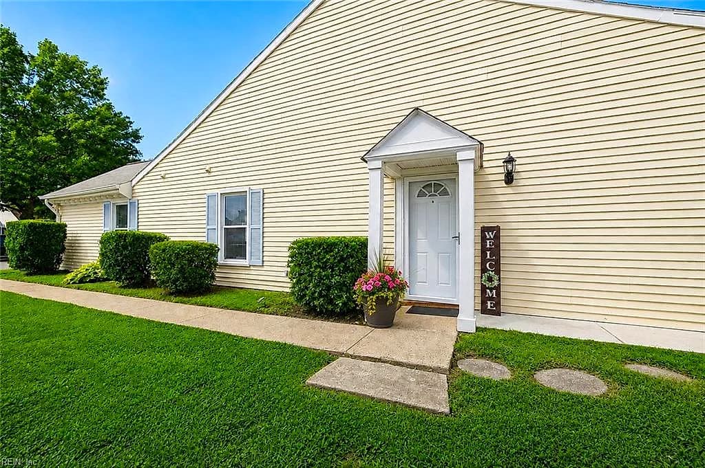 4771 Woods Edge RD, VIRGINIA BEACH VA 23462 - Photo 2
