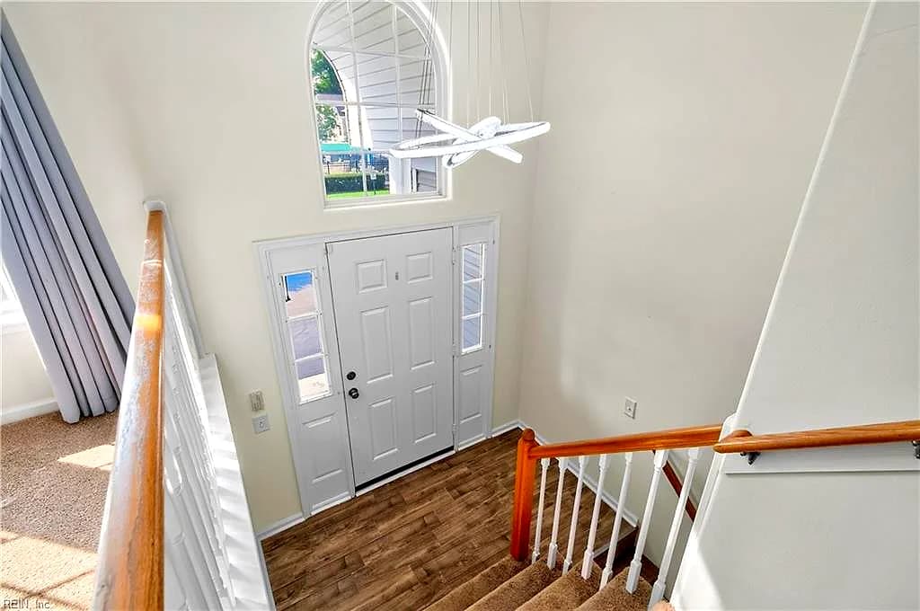 822 Point WAY, VIRGINIA BEACH VA 23462 - Photo 4