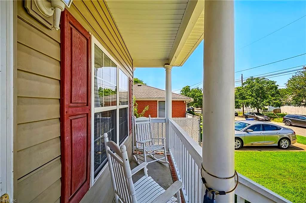 1437 W 40TH ST, NORFOLK VA 23508 - Photo 4