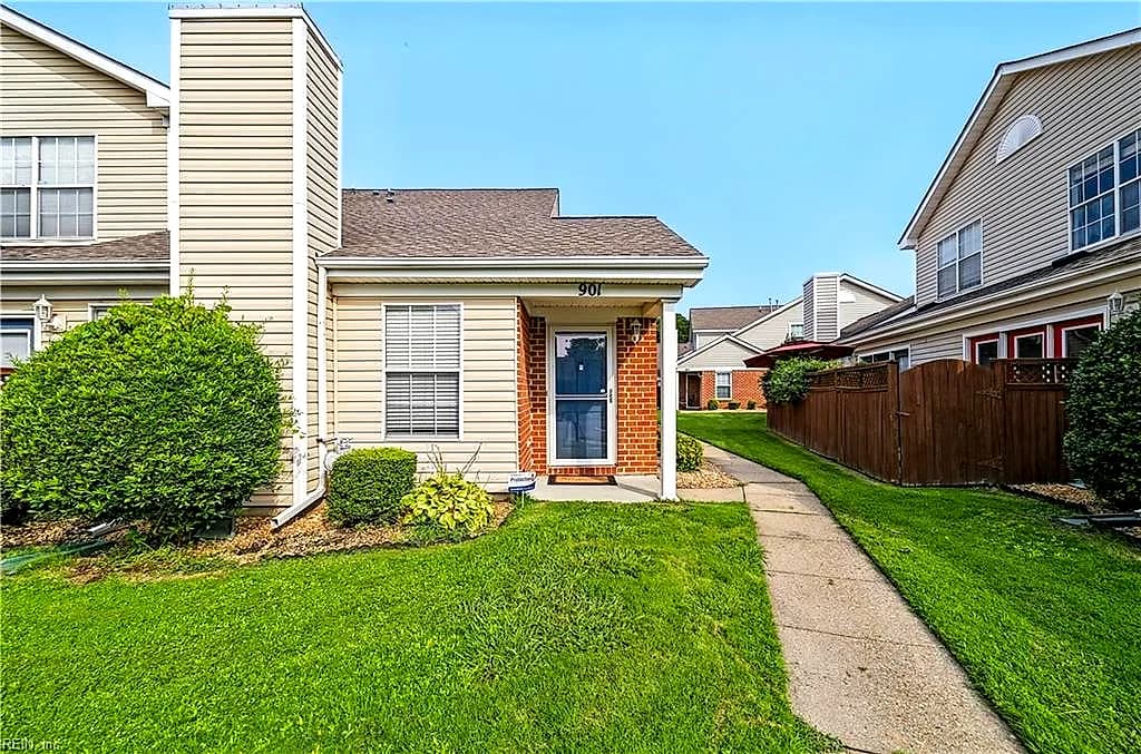 901 Pine Mill CT, NEWPORT NEWS VA 23602 - Photo 2