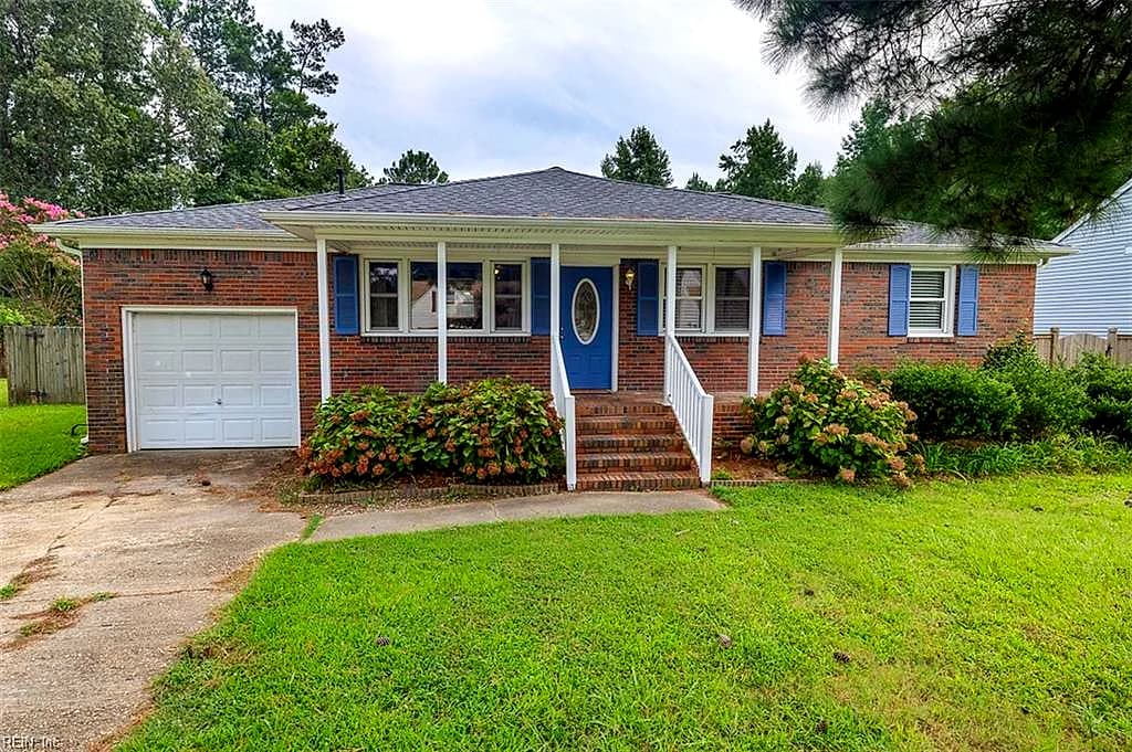 1104 Washington DR, CHESAPEAKE VA 23322 - Main photo