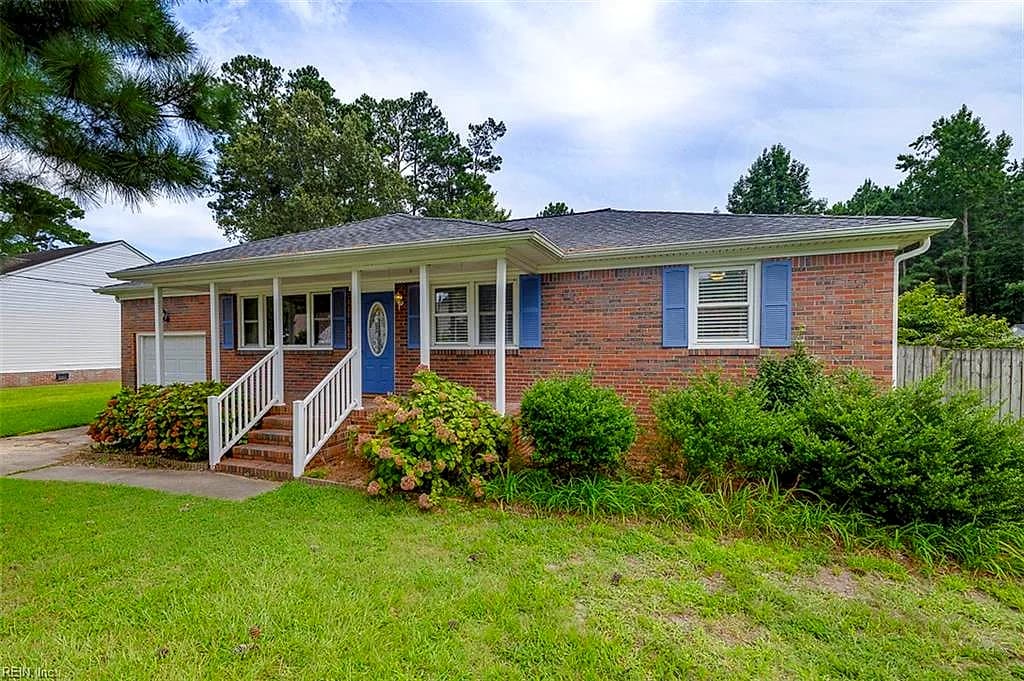 1104 Washington DR, CHESAPEAKE VA 23322 - Photo 4