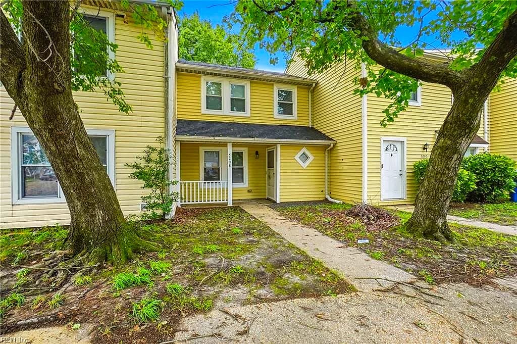 5208 Richard RD, VIRGINIA BEACH VA 23462 - Main photo