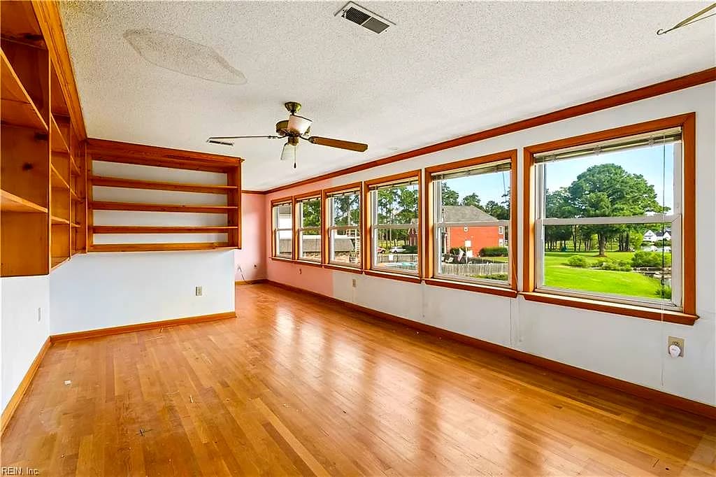 719 Poquoson AVE #B, POQUOSON VA 23662 - Photo 3