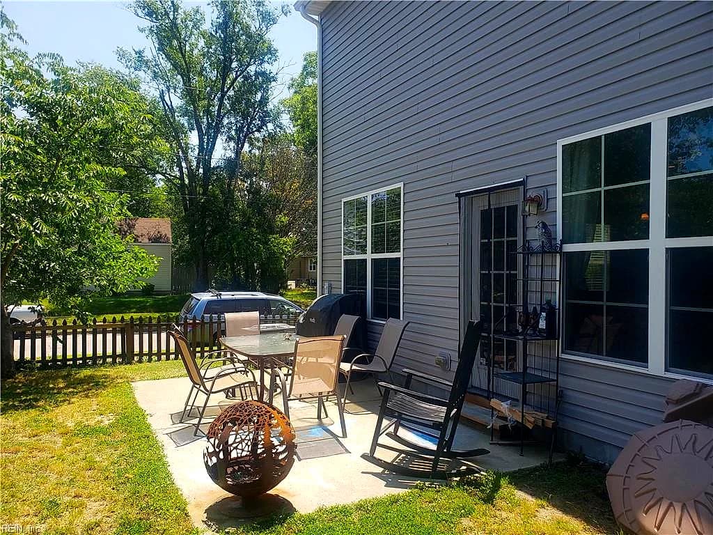 328 Cherry ST, NORFOLK VA 23503 - Photo 5