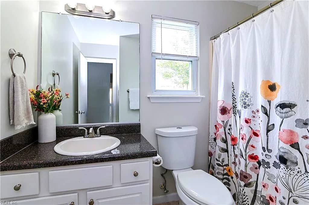 1073 Debaca CT, VIRGINIA BEACH VA 23454 - Photo 5