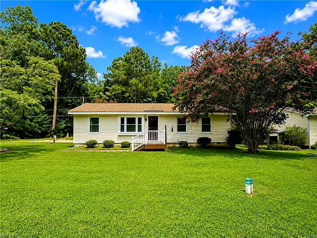 789 Coachpoint RD, HARTFIELD VA 23071 - Photo 2