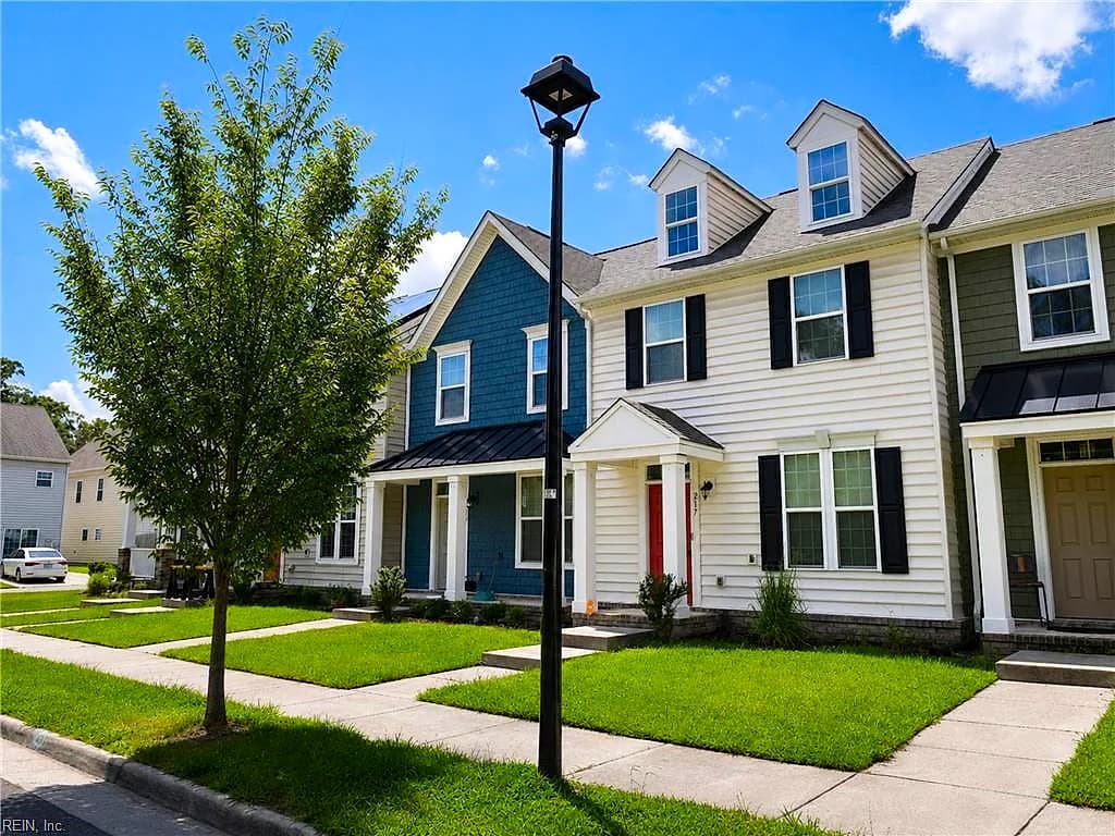 217 Brittlebrush DR, PORTSMOUTH VA 23701 - Photo 2