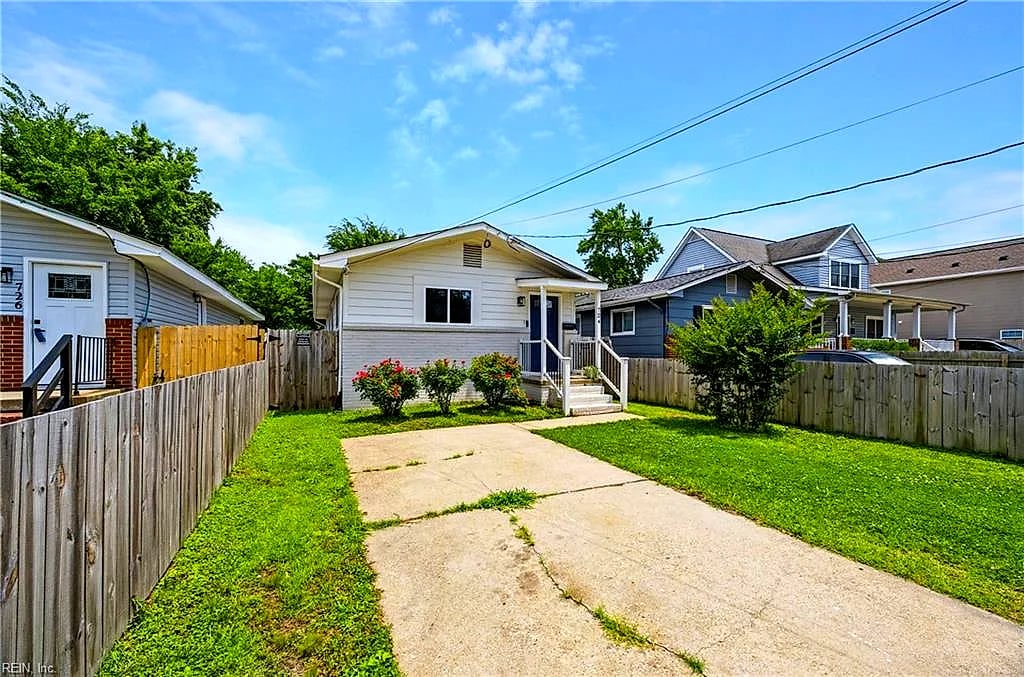724 Hemlock AVE, Hampton — 3 bed Residential, 933 sqft