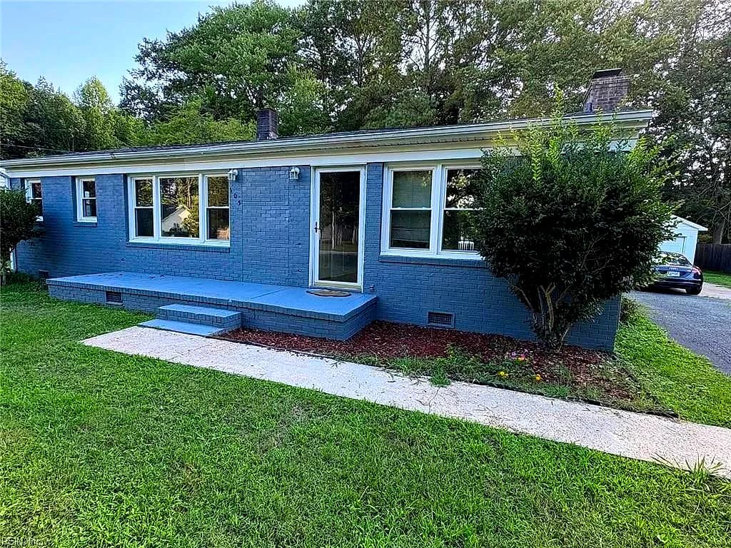105 Second ST, YORKTOWN VA 23692 - Photo 3