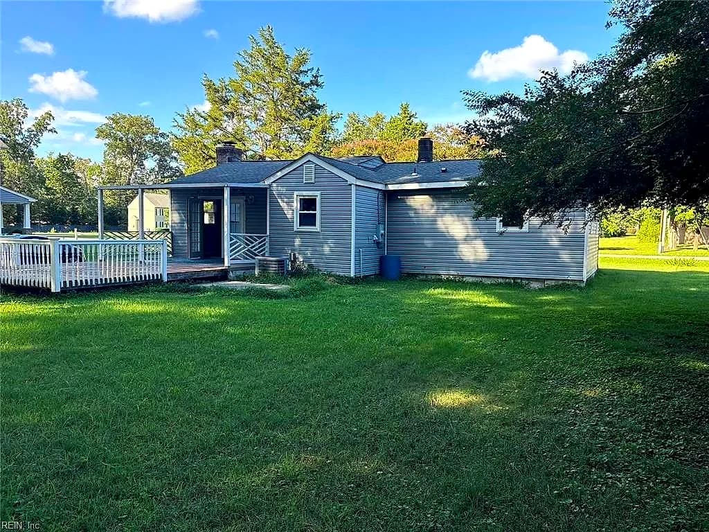 105 Second ST, YORKTOWN VA 23692 - Photo 4
